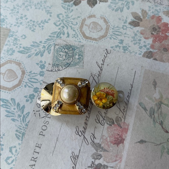 Unique Hair Barrette’s - Picture 7 of 9